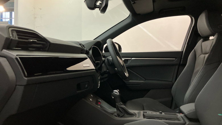 Audi Q3 40 TFSI Quattro Black Ed 5dr S Tronic [Tech Pack] Petrol Estate